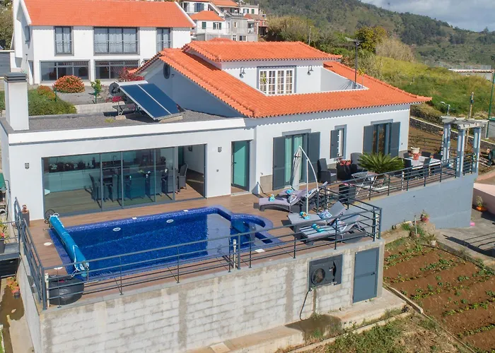 Casa Lira